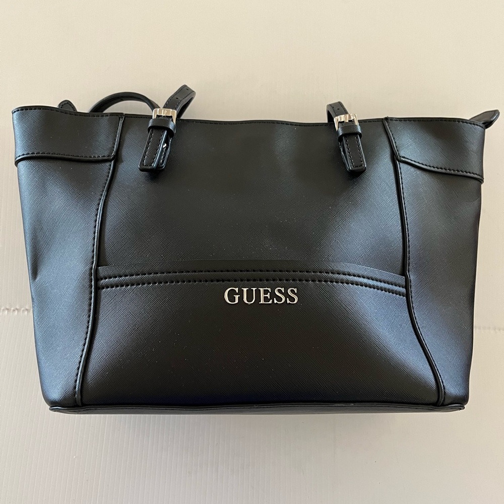 Guess Delaney Black Medium Classic Tote Bag